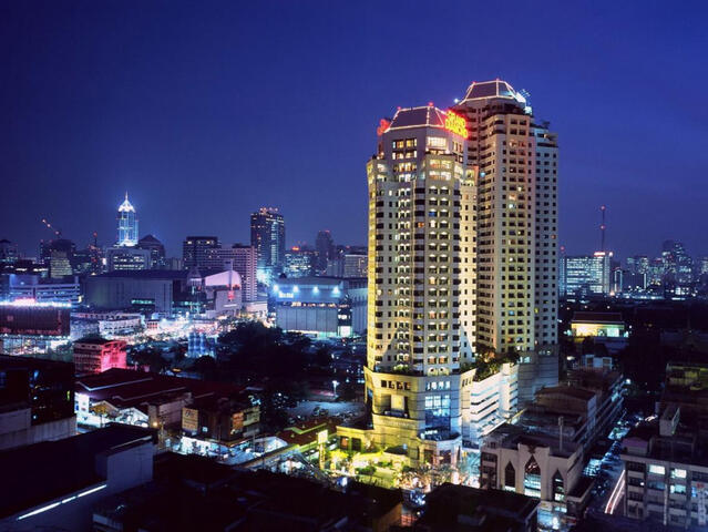 Grand Diamond Suites Hotel